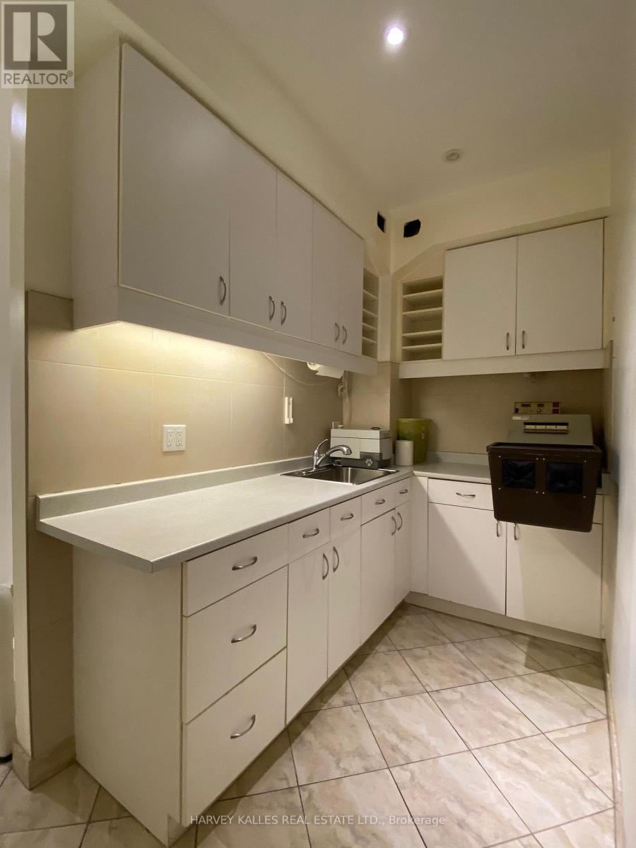 1261 A ST.CLAIR AVENUE W