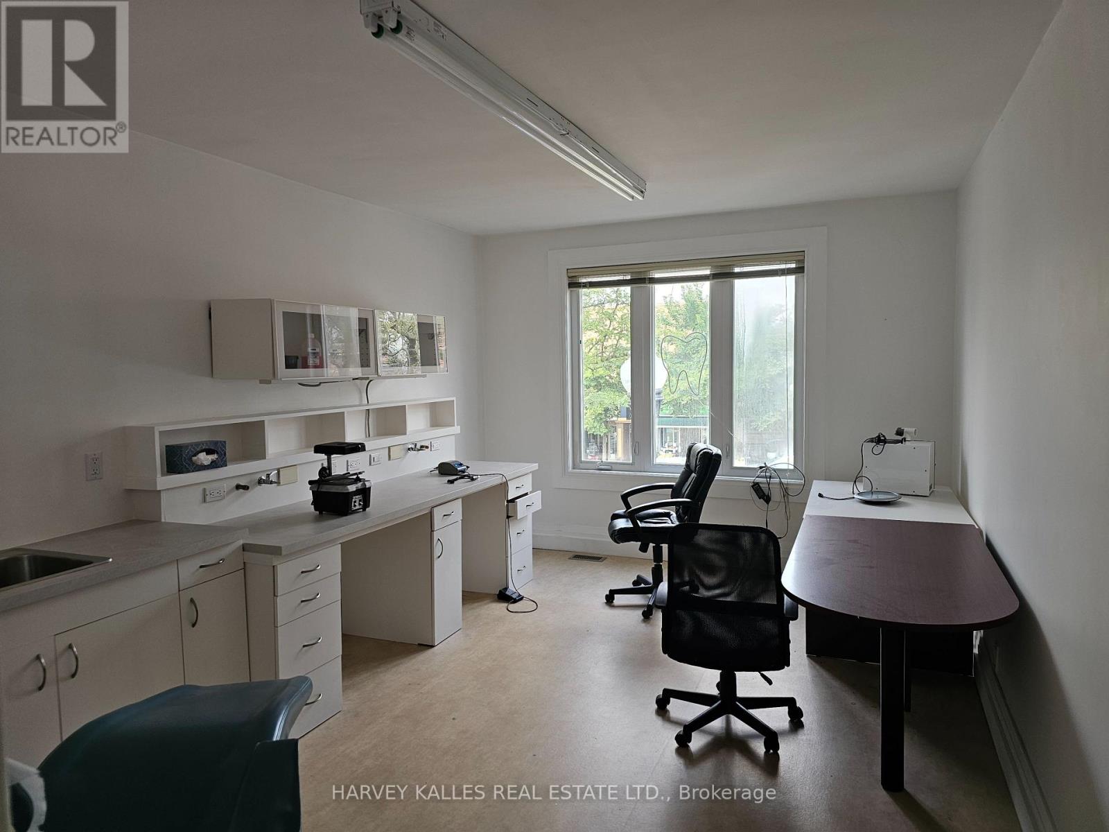 1261 A ST.CLAIR AVENUE W