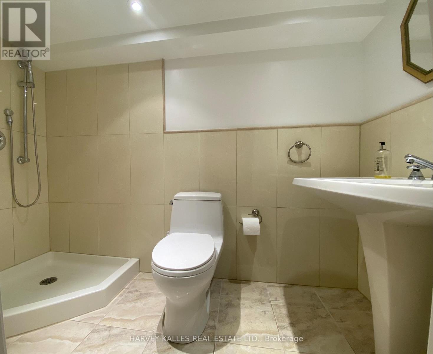 1261 A ST.CLAIR AVENUE W