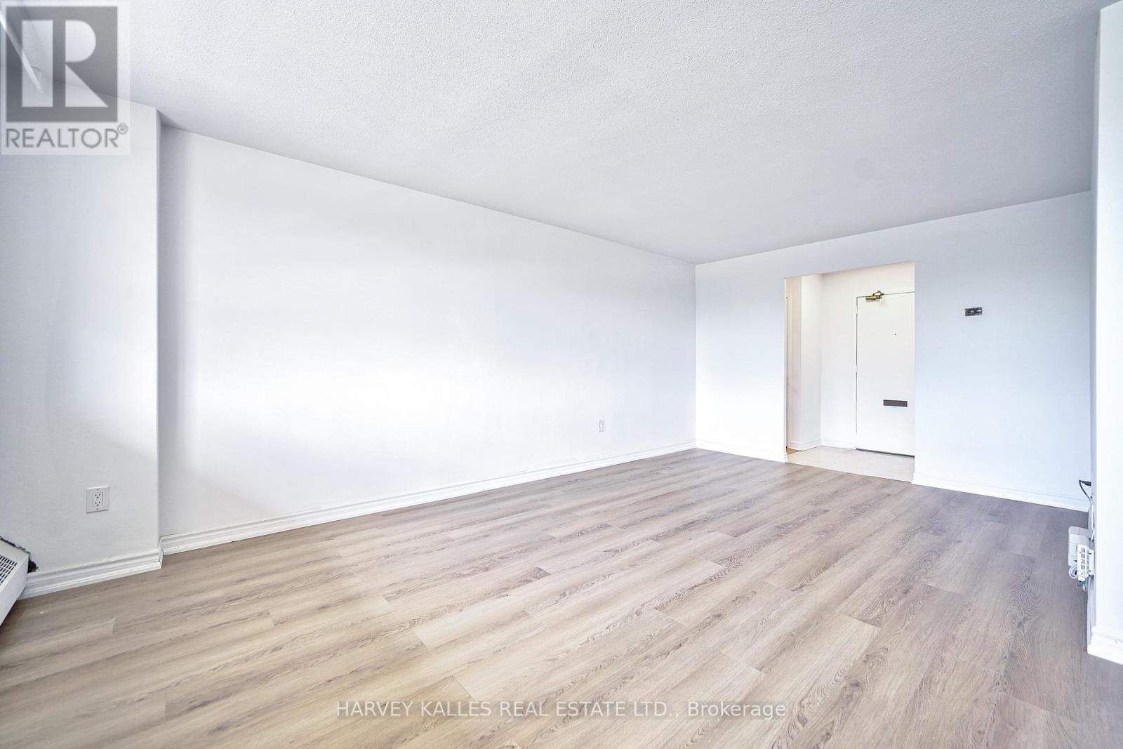 1208 - 2000 SHEPPARD AVENUE W