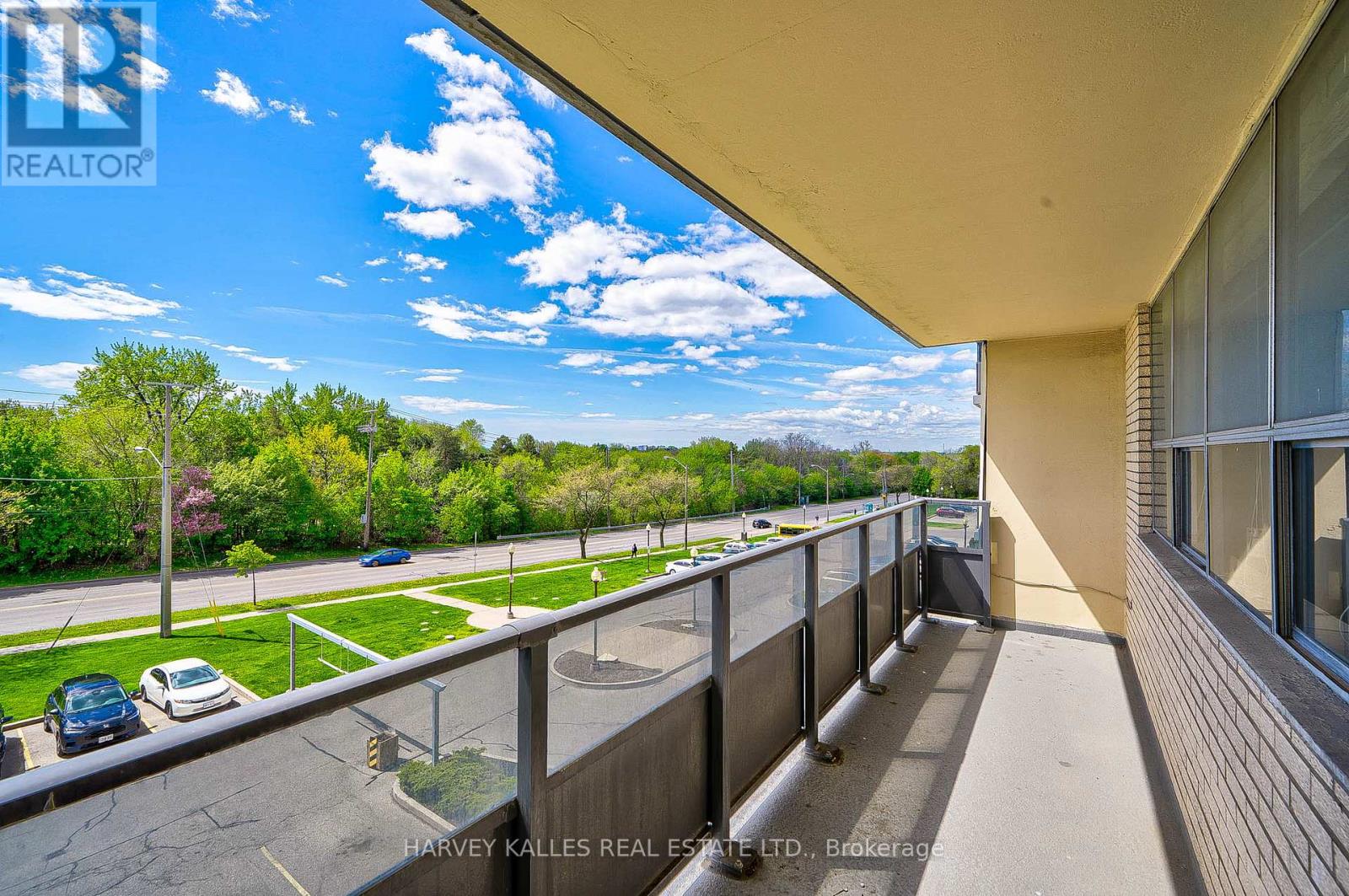 1208 - 2000 SHEPPARD AVENUE W