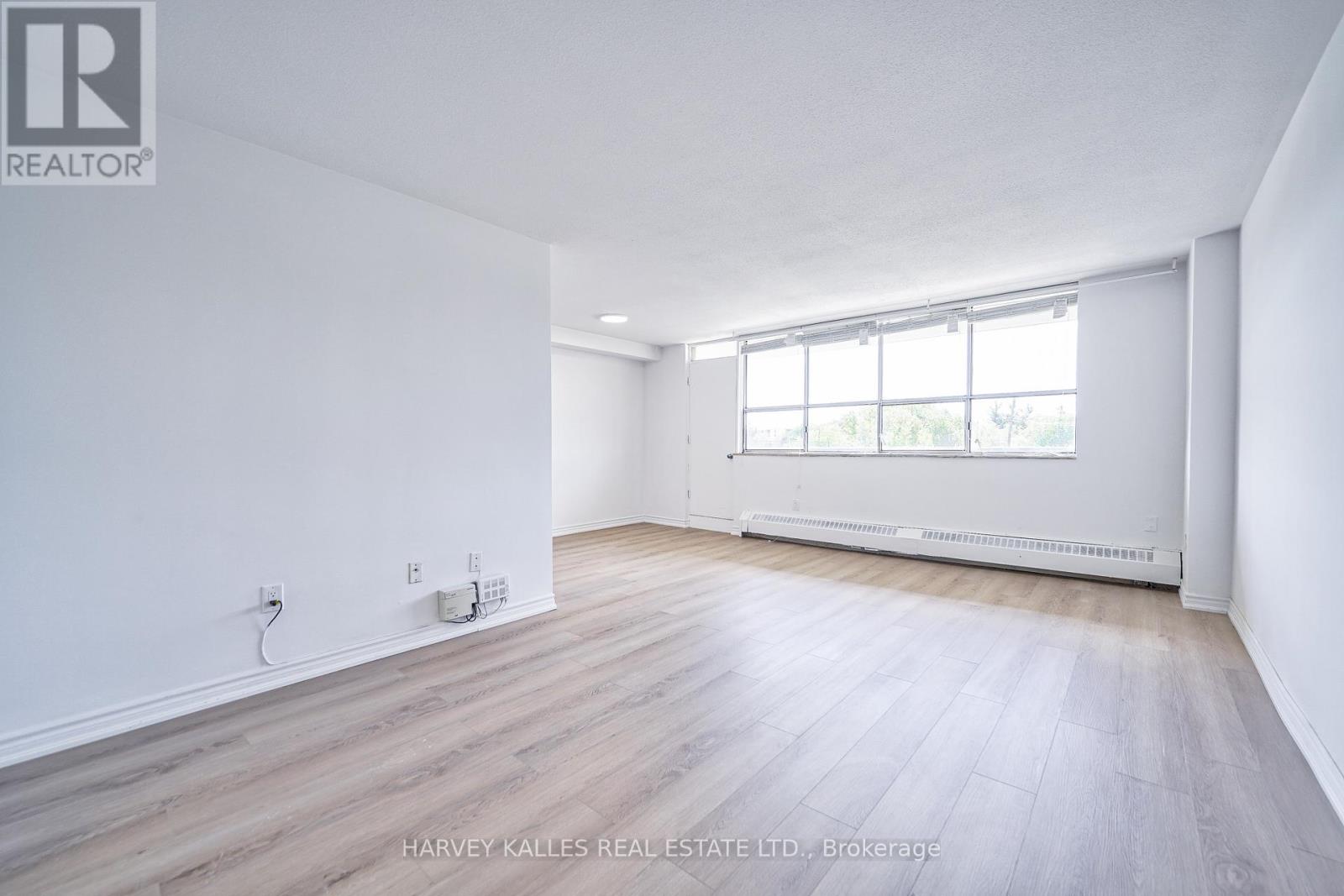 1208 - 2000 SHEPPARD AVENUE W