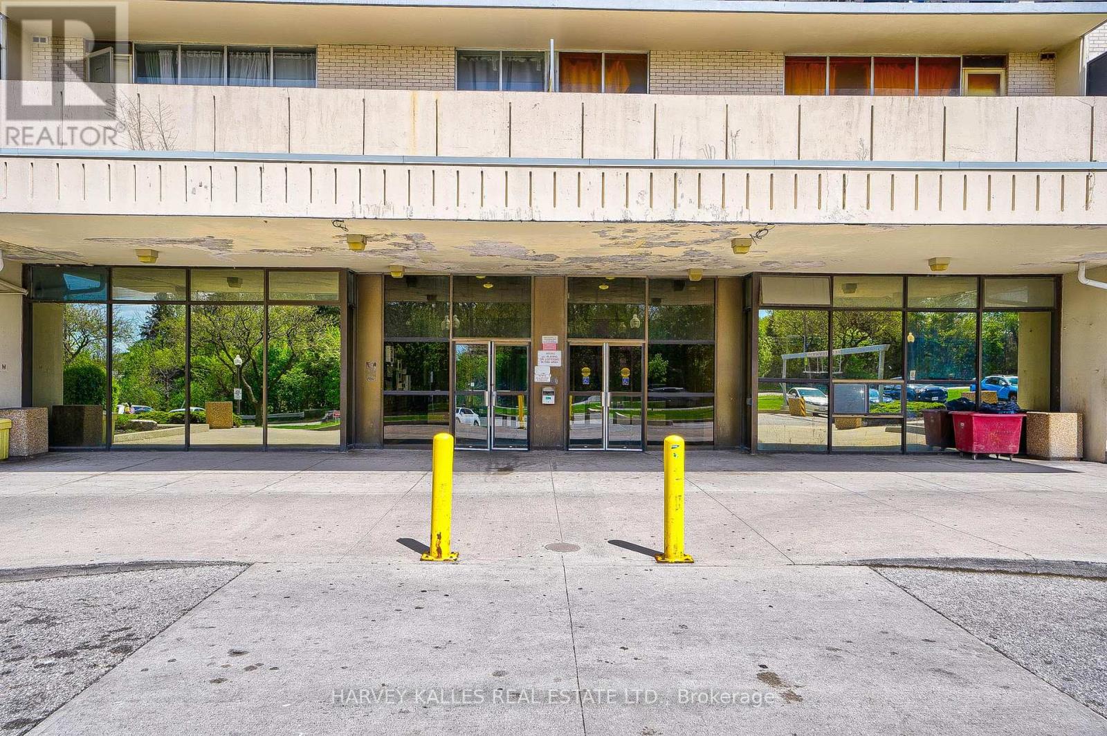 1208 - 2000 SHEPPARD AVENUE W