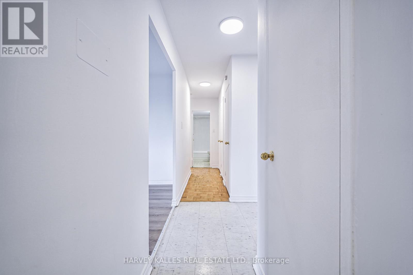 1208 - 2000 SHEPPARD AVENUE W