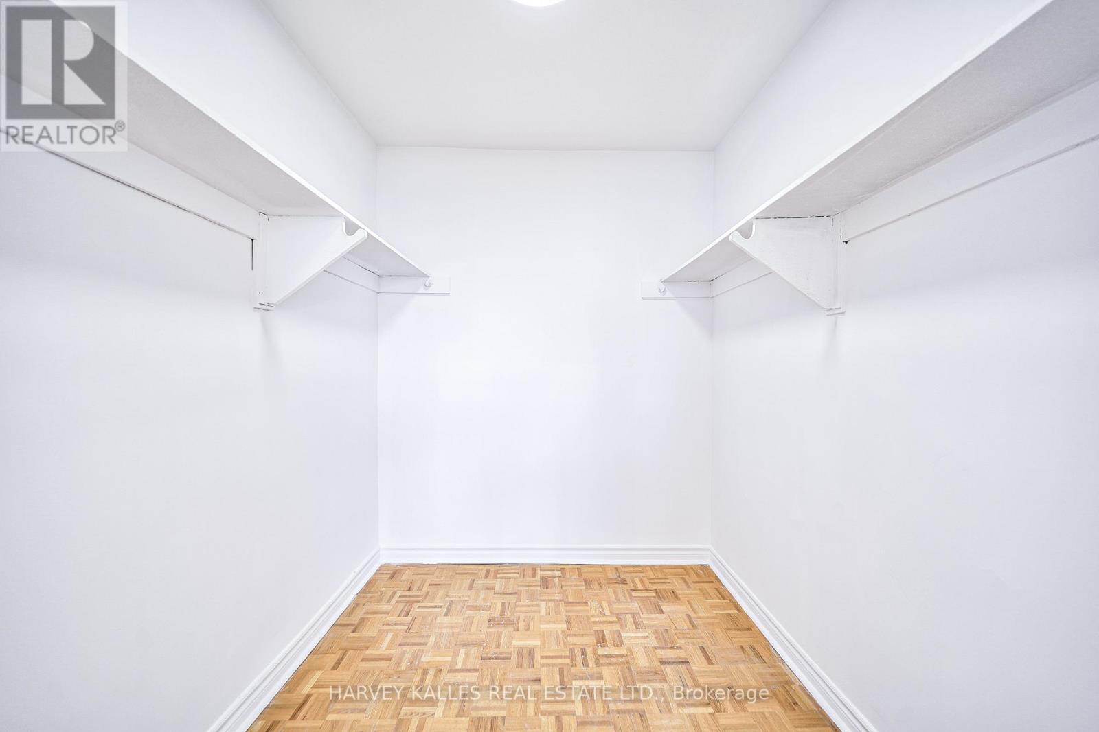 1208 - 2000 SHEPPARD AVENUE W