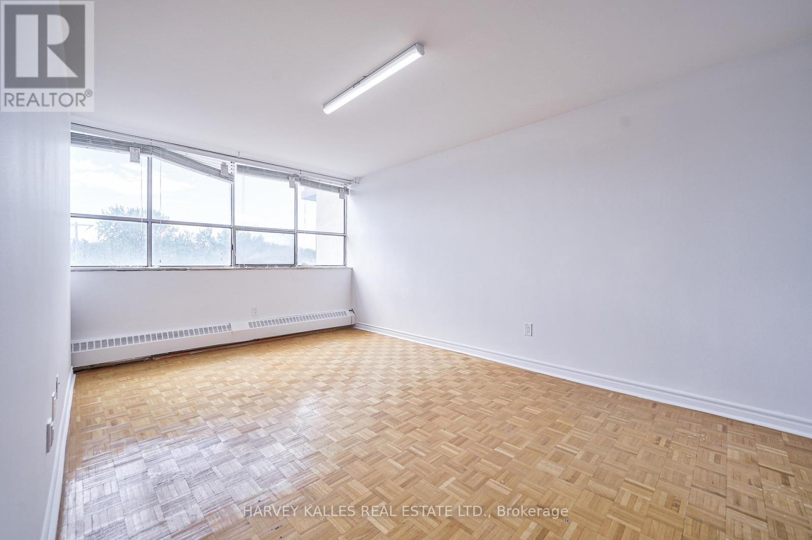 1208 - 2000 SHEPPARD AVENUE W