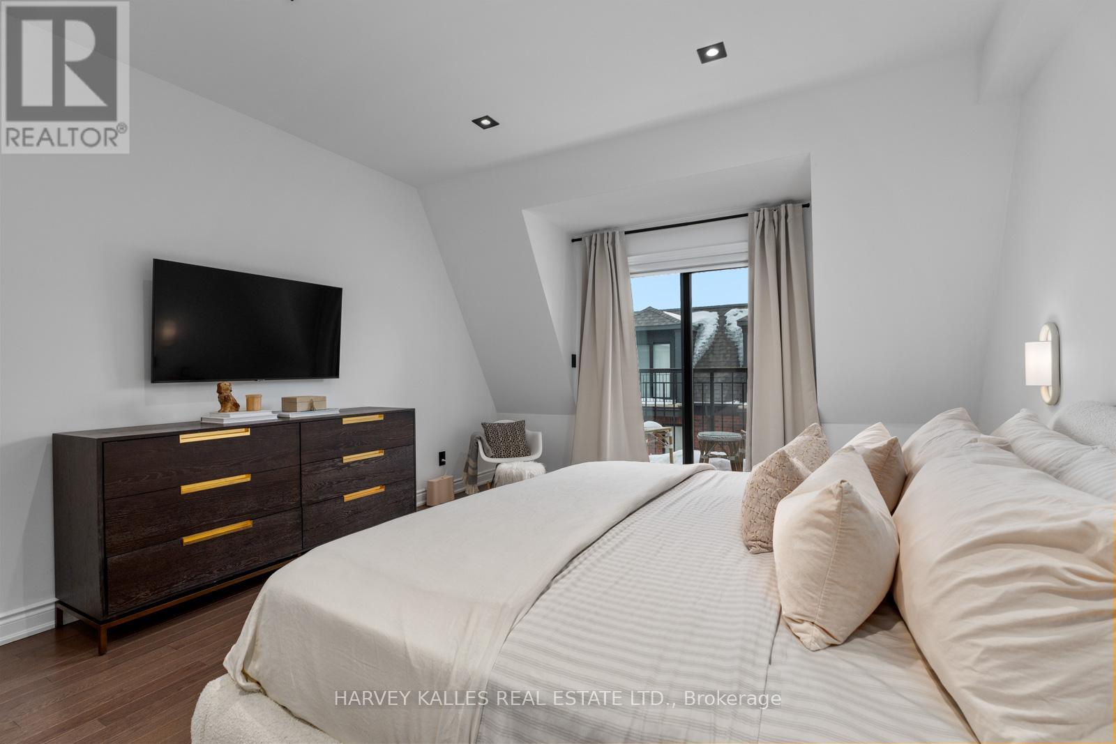 20 - 80 DAISY AVENUE