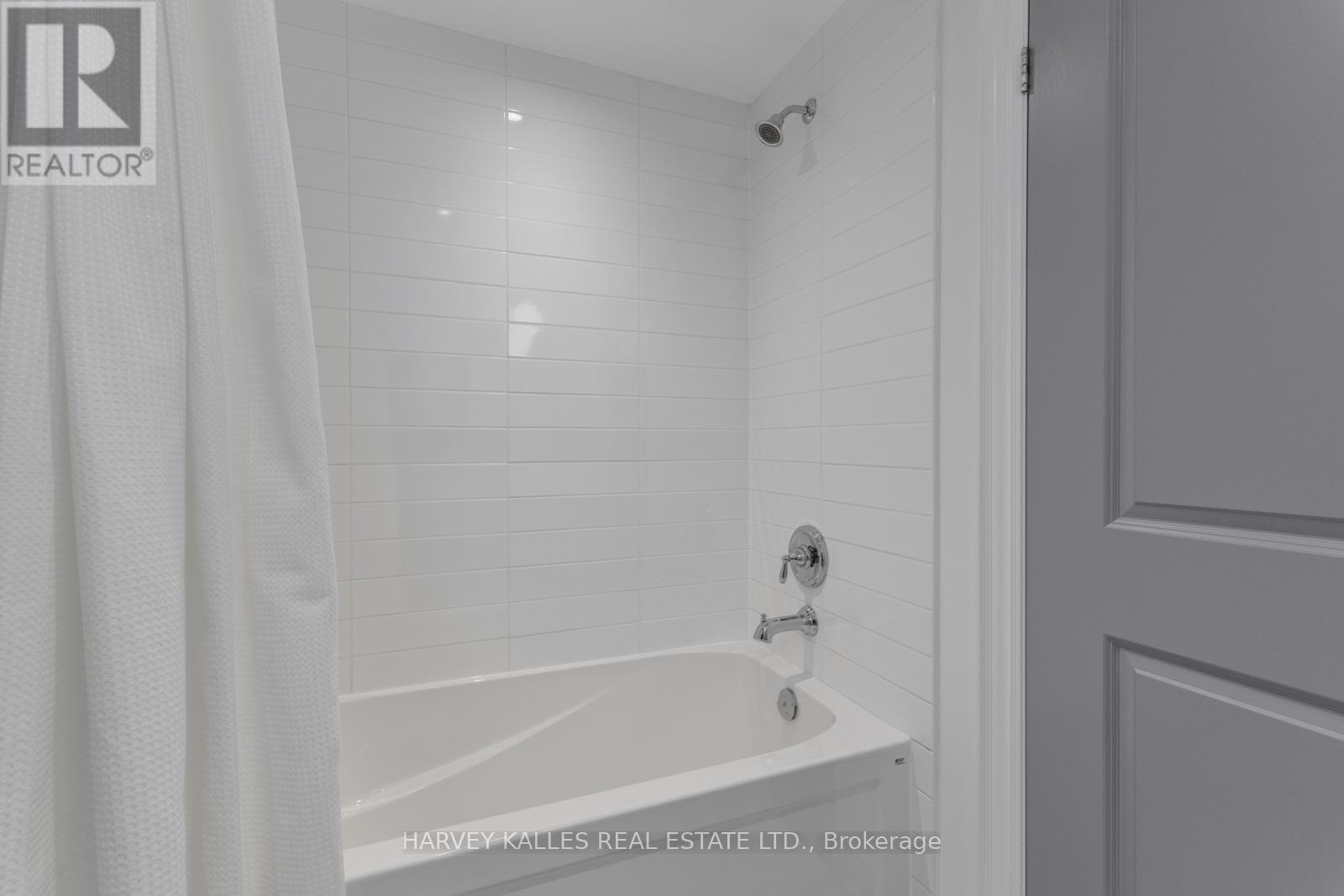 20 - 80 DAISY AVENUE