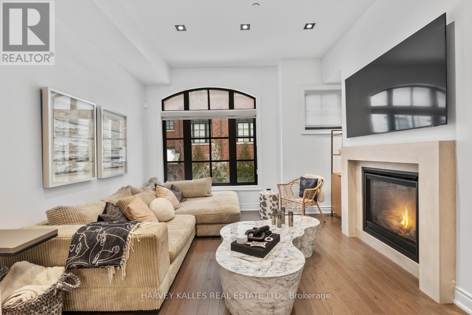 20 - 80 DAISY AVENUE