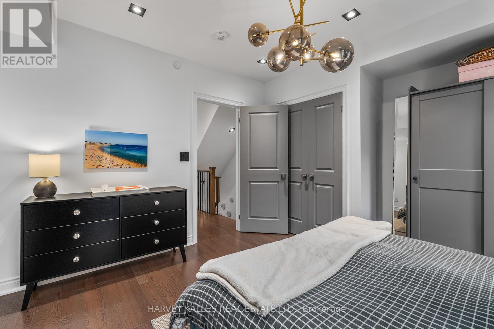 20 - 80 DAISY AVENUE