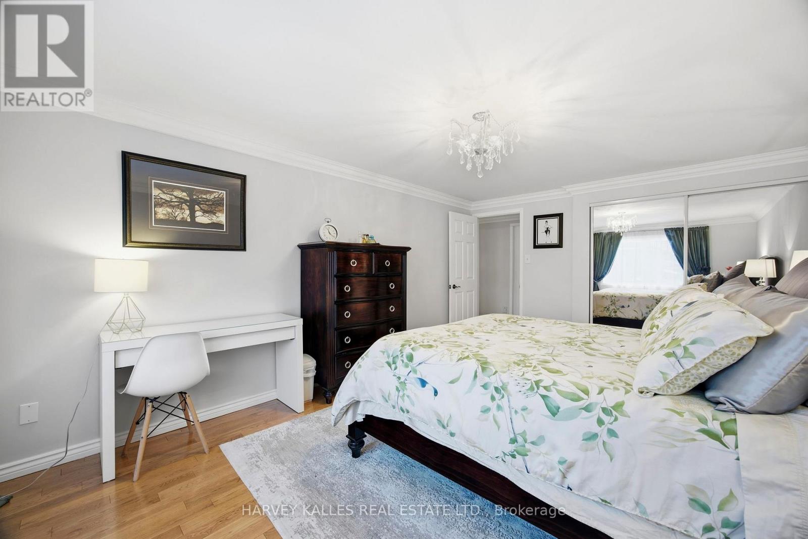 682 WILLOWBANK TRAIL