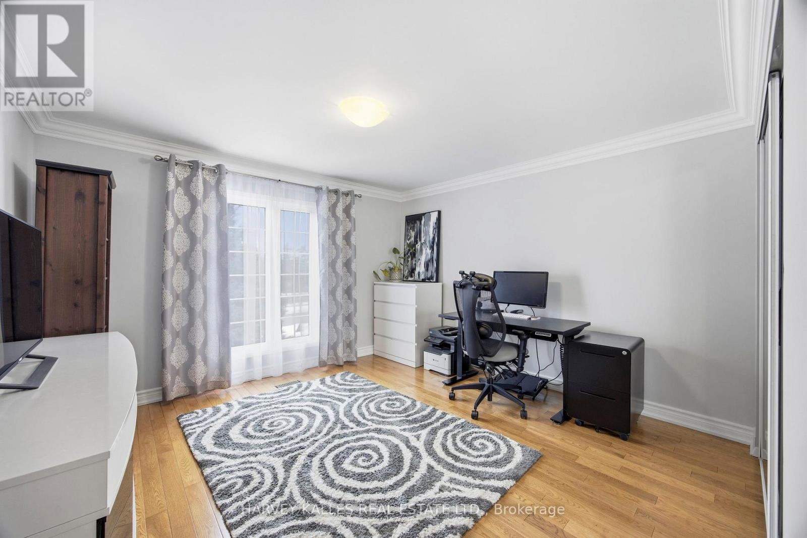 682 WILLOWBANK TRAIL