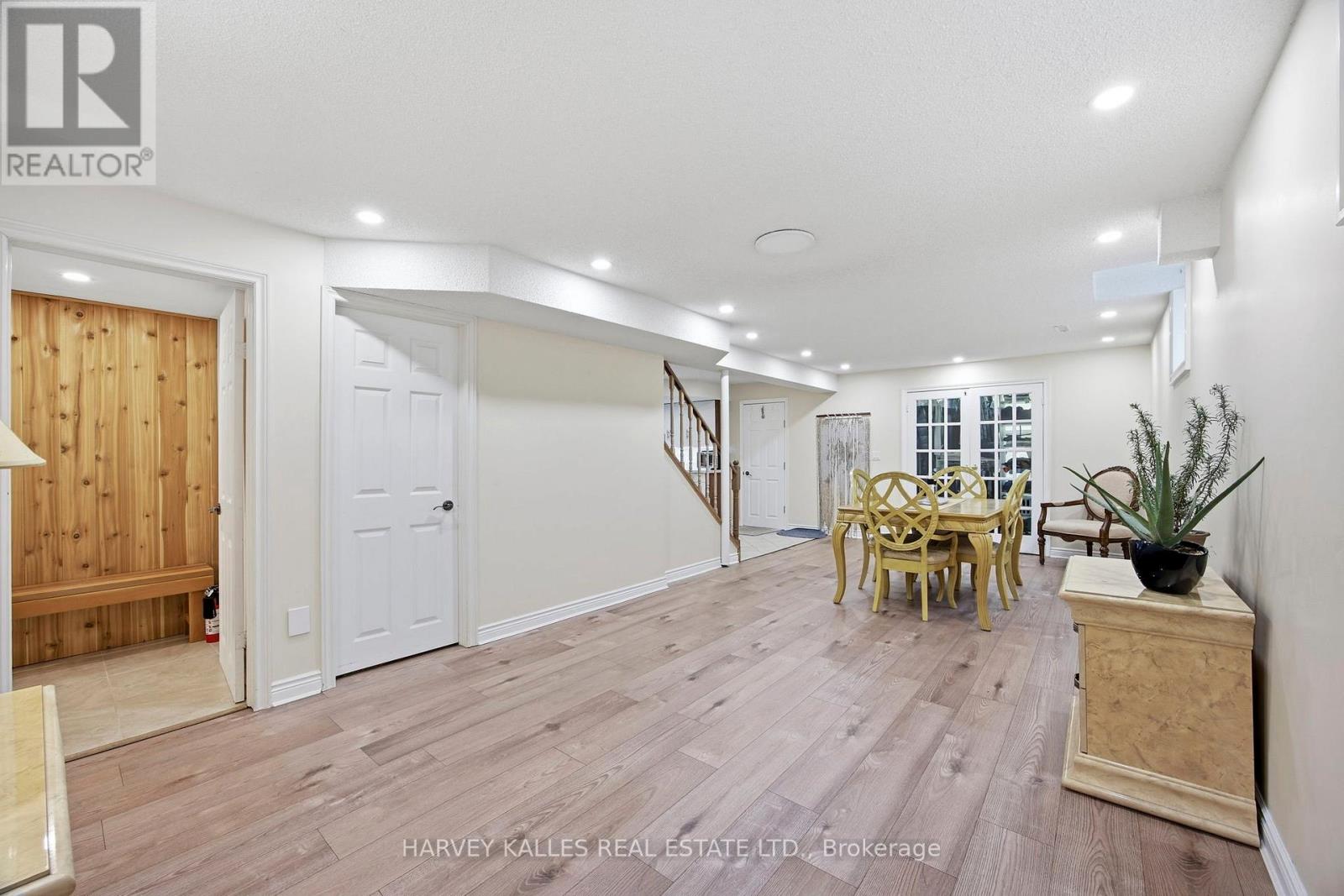 682 WILLOWBANK TRAIL