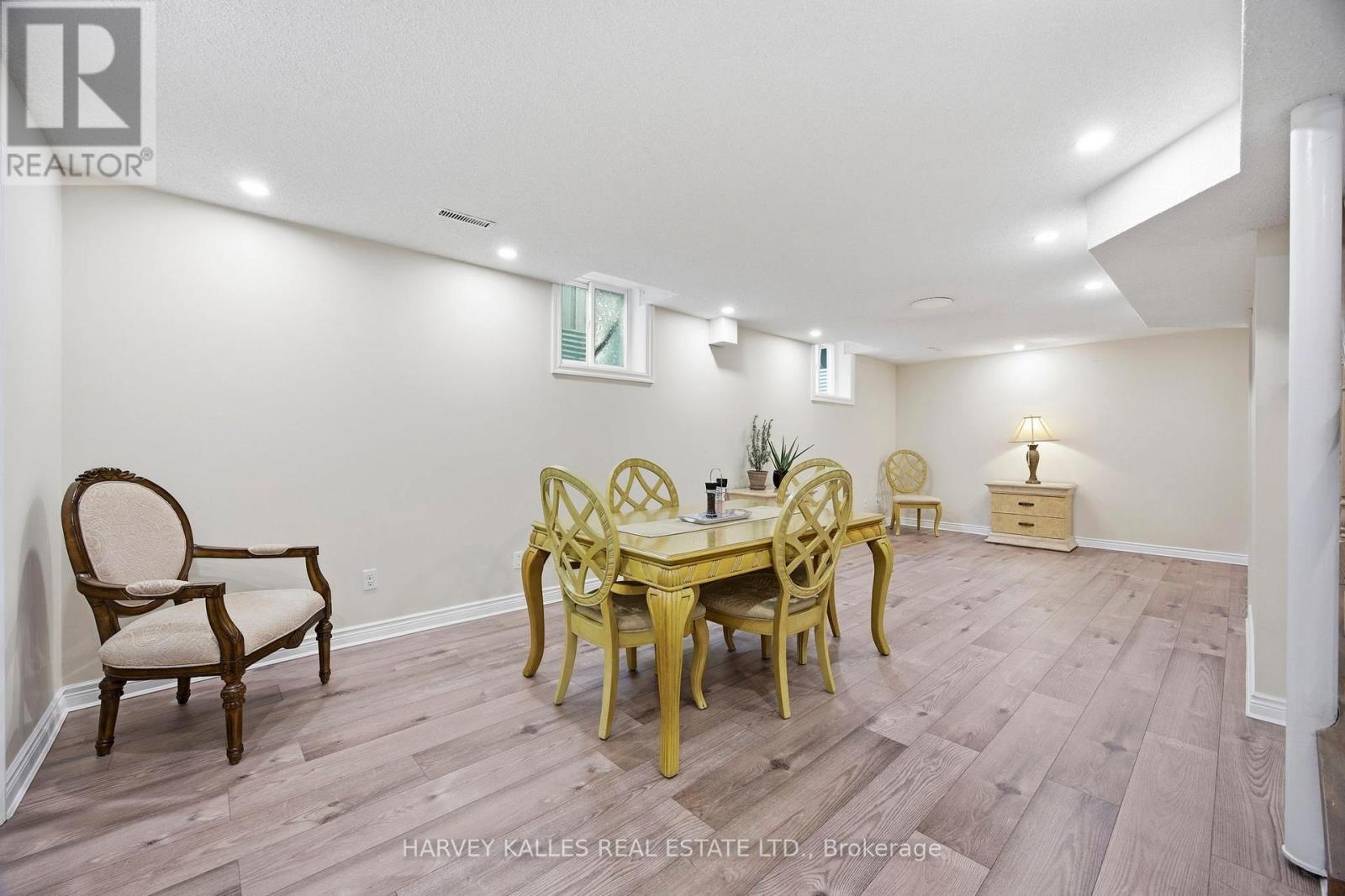 682 WILLOWBANK TRAIL