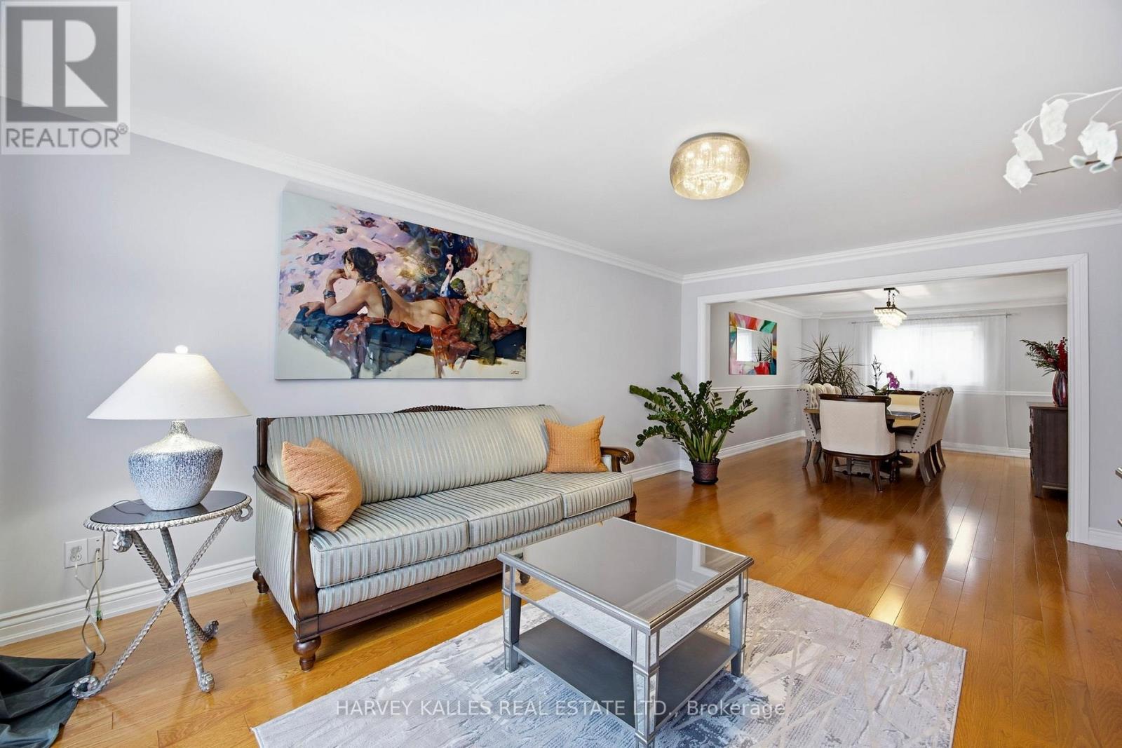 682 WILLOWBANK TRAIL