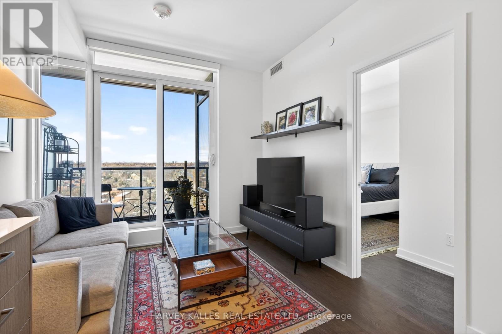 2201 - 1926 LAKE SHORE BOULEVARD W