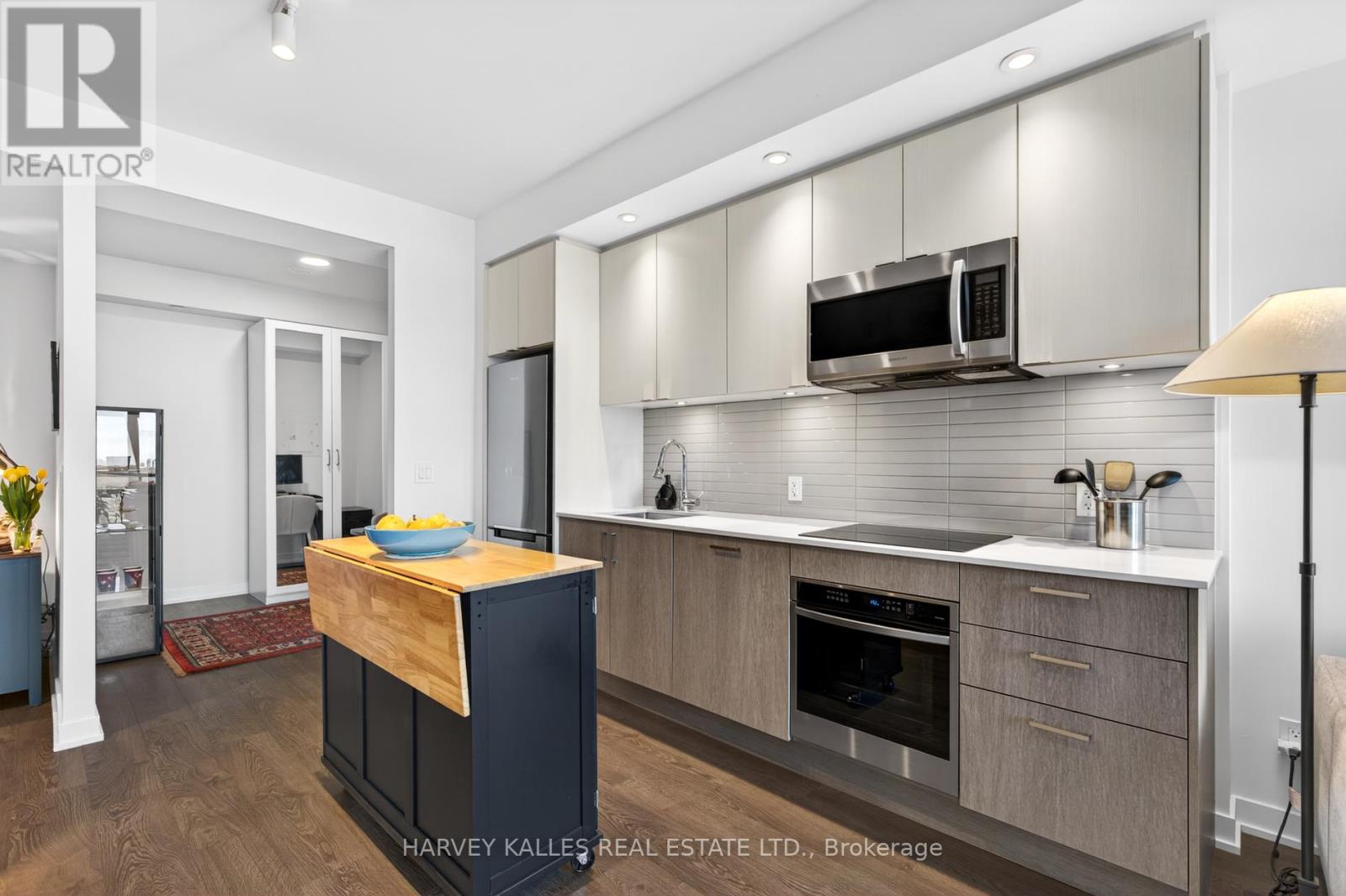 2201 - 1926 LAKE SHORE BOULEVARD W