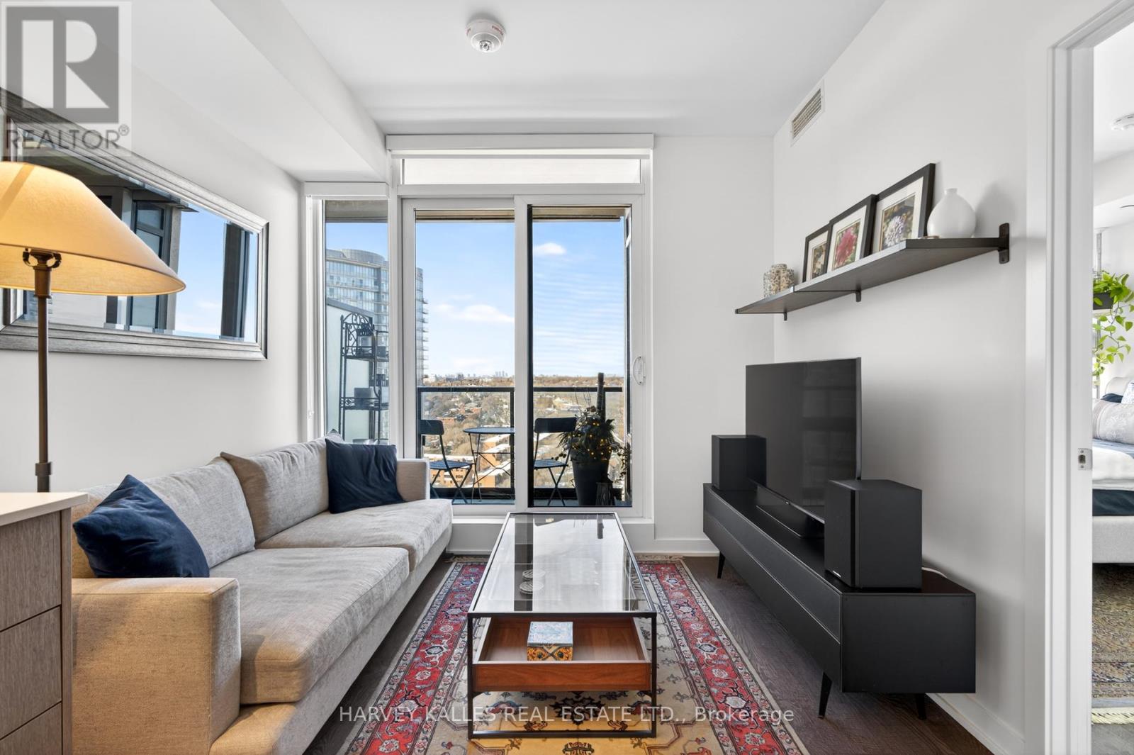 2201 - 1926 LAKE SHORE BOULEVARD W