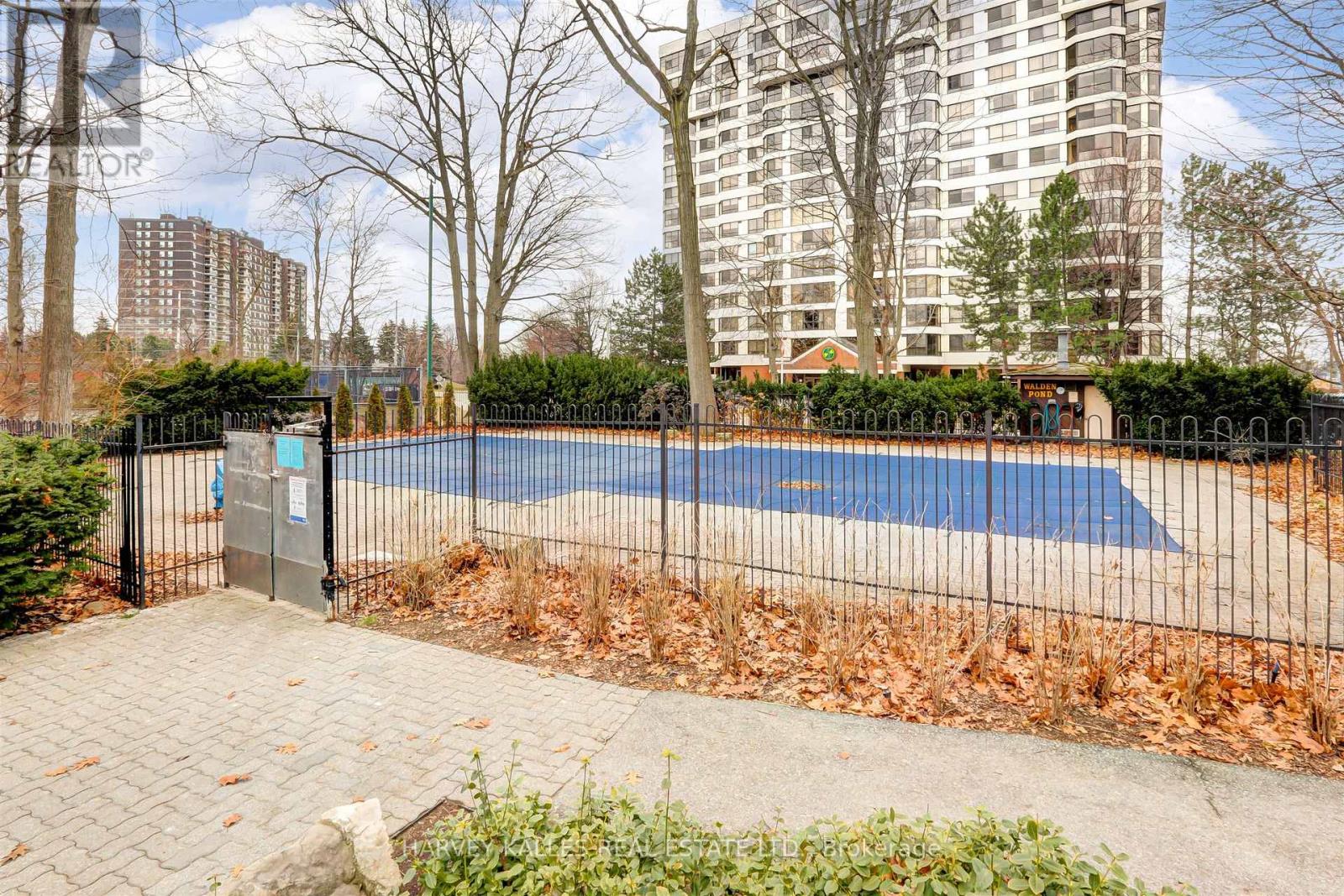 50 - 1060 WALDEN CIRCLE