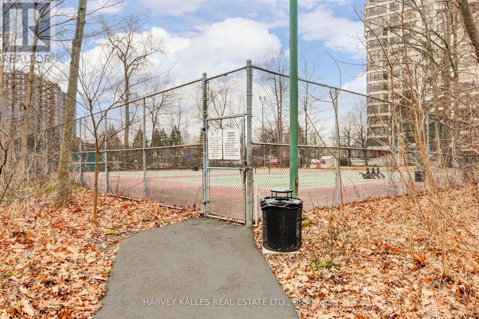 50 - 1060 WALDEN CIRCLE