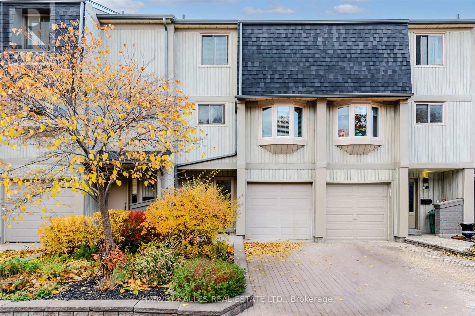 50 - 1060 WALDEN CIRCLE