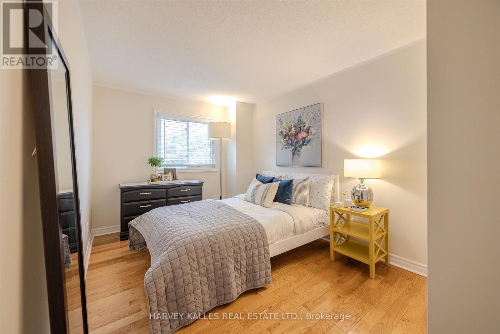 50 - 1060 WALDEN CIRCLE