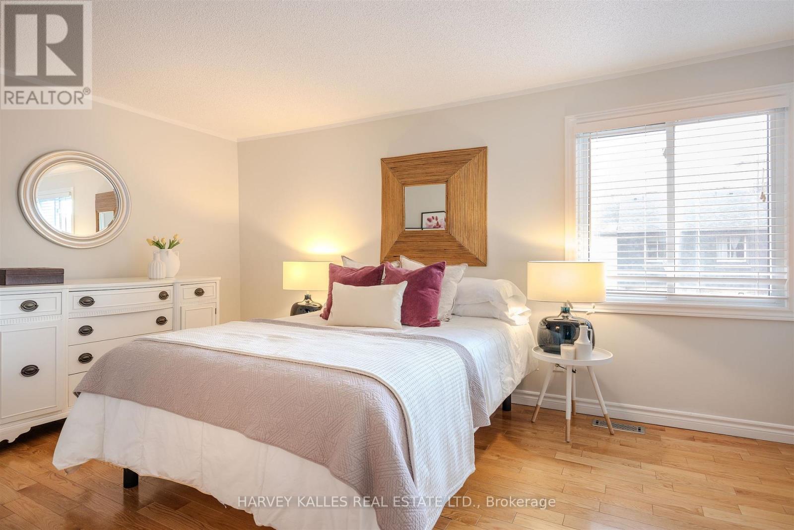 50 - 1060 WALDEN CIRCLE