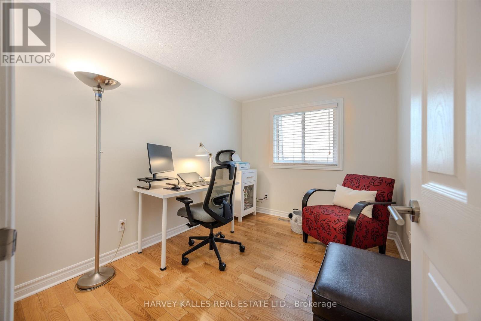 50 - 1060 WALDEN CIRCLE