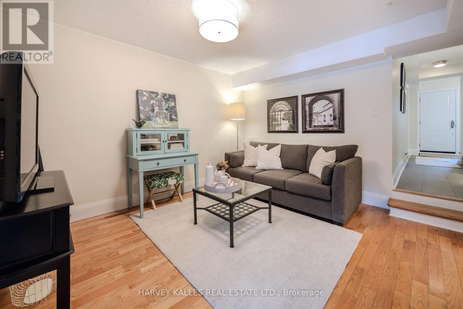 50 - 1060 WALDEN CIRCLE