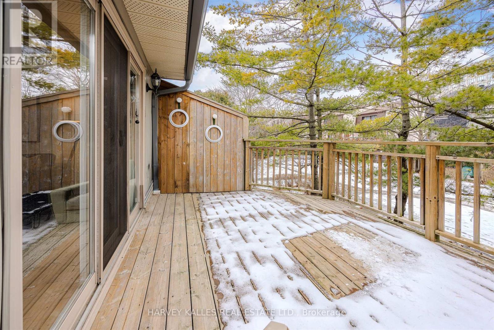 50 - 1060 WALDEN CIRCLE