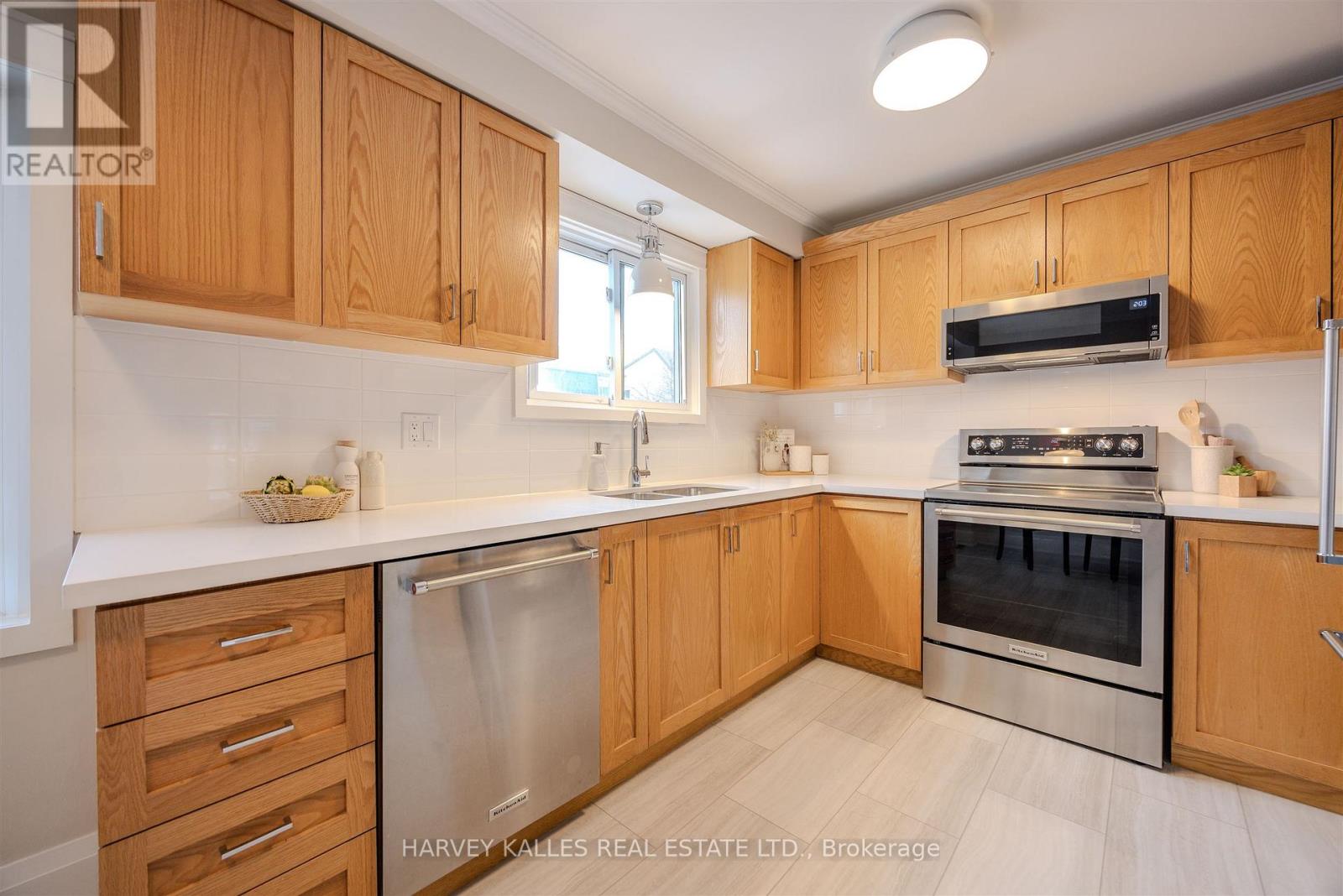 50 - 1060 WALDEN CIRCLE