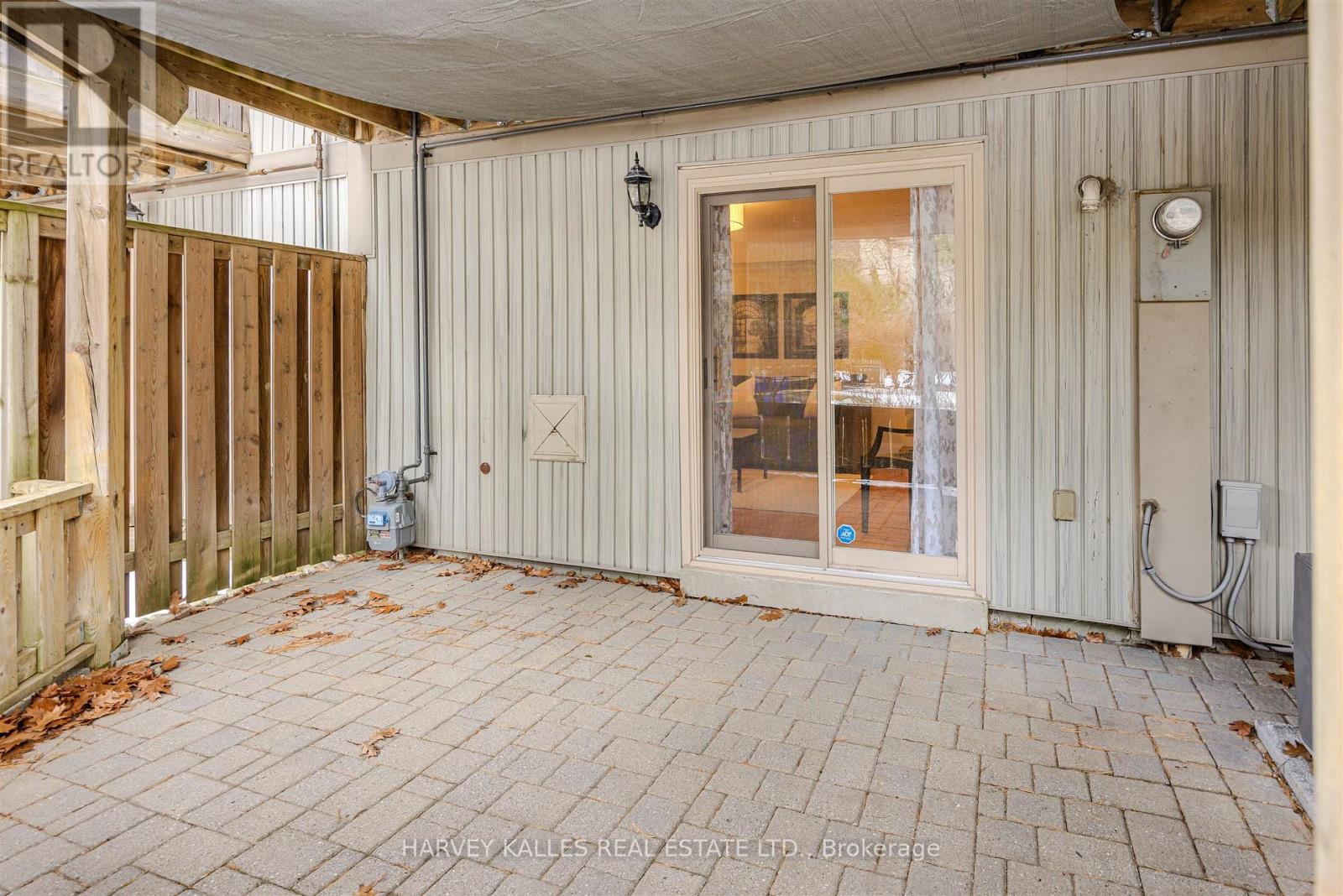 50 - 1060 WALDEN CIRCLE