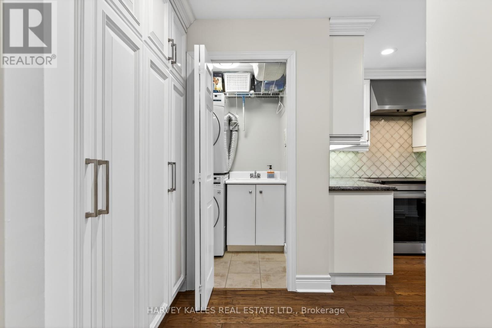 106 - 30 ANGLESEY BOULEVARD