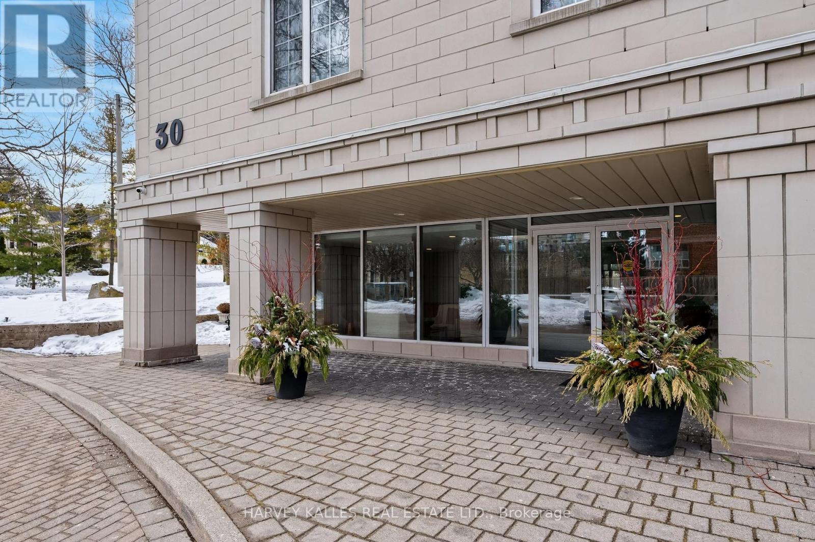 106 - 30 ANGLESEY BOULEVARD