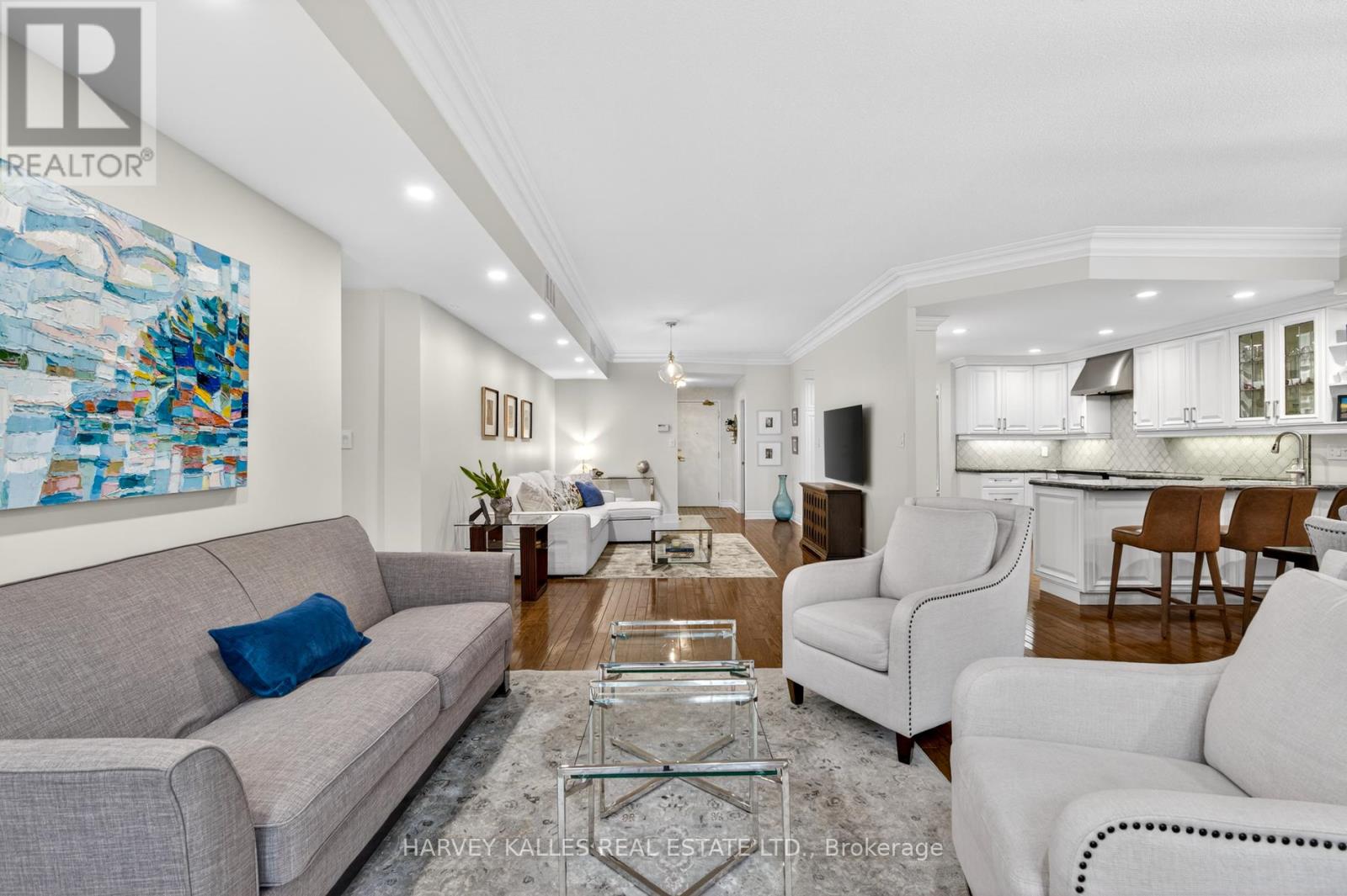 106 - 30 ANGLESEY BOULEVARD