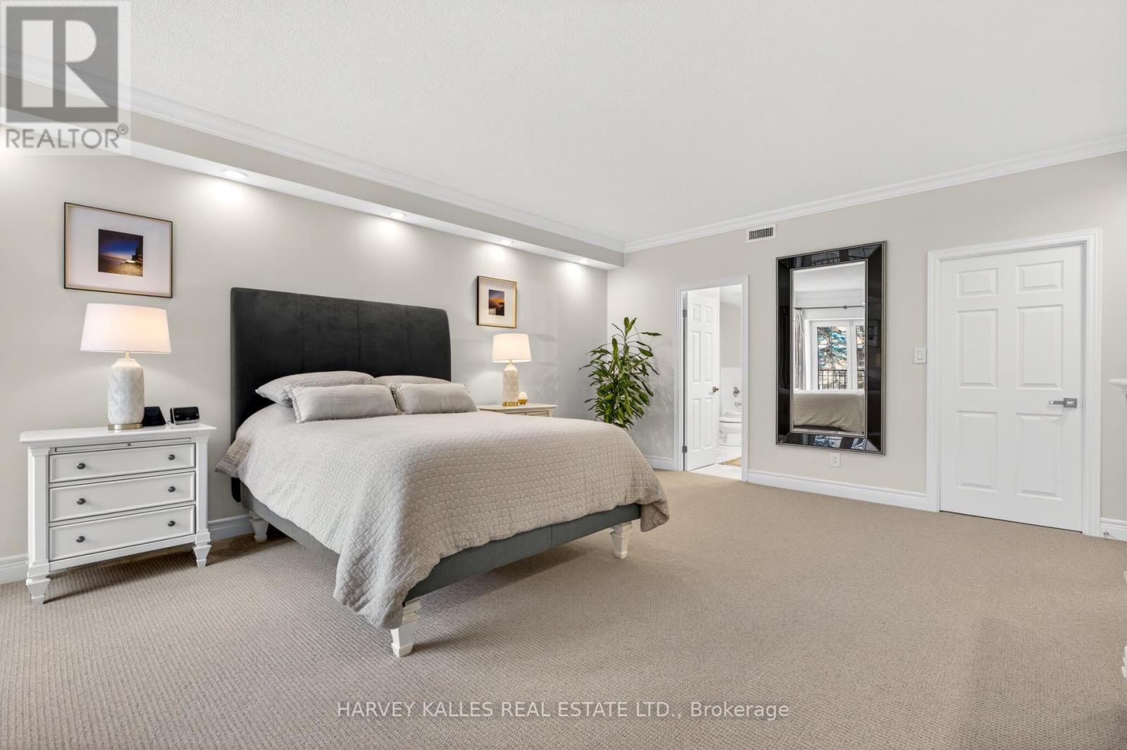 106 - 30 ANGLESEY BOULEVARD