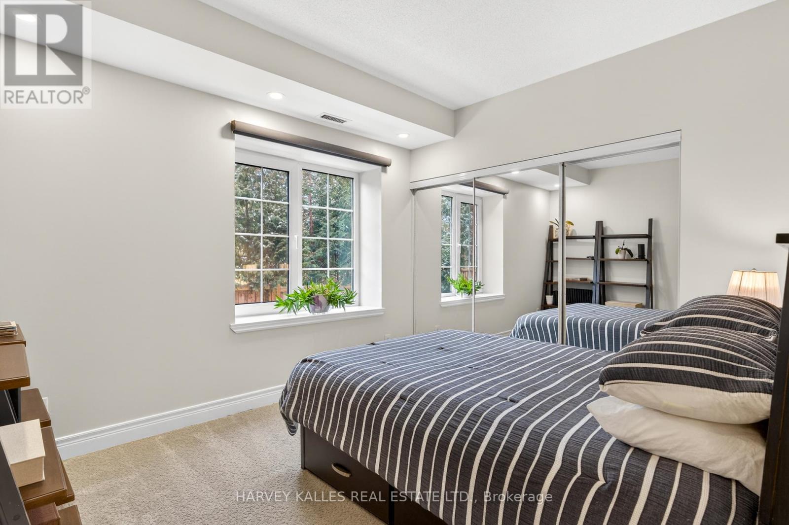 106 - 30 ANGLESEY BOULEVARD