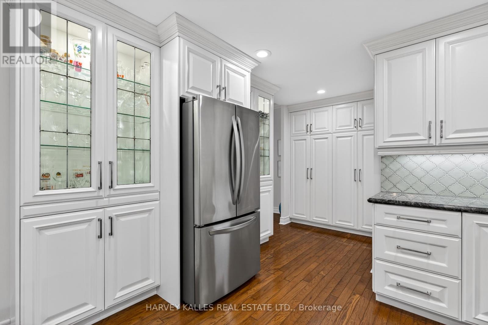 106 - 30 ANGLESEY BOULEVARD