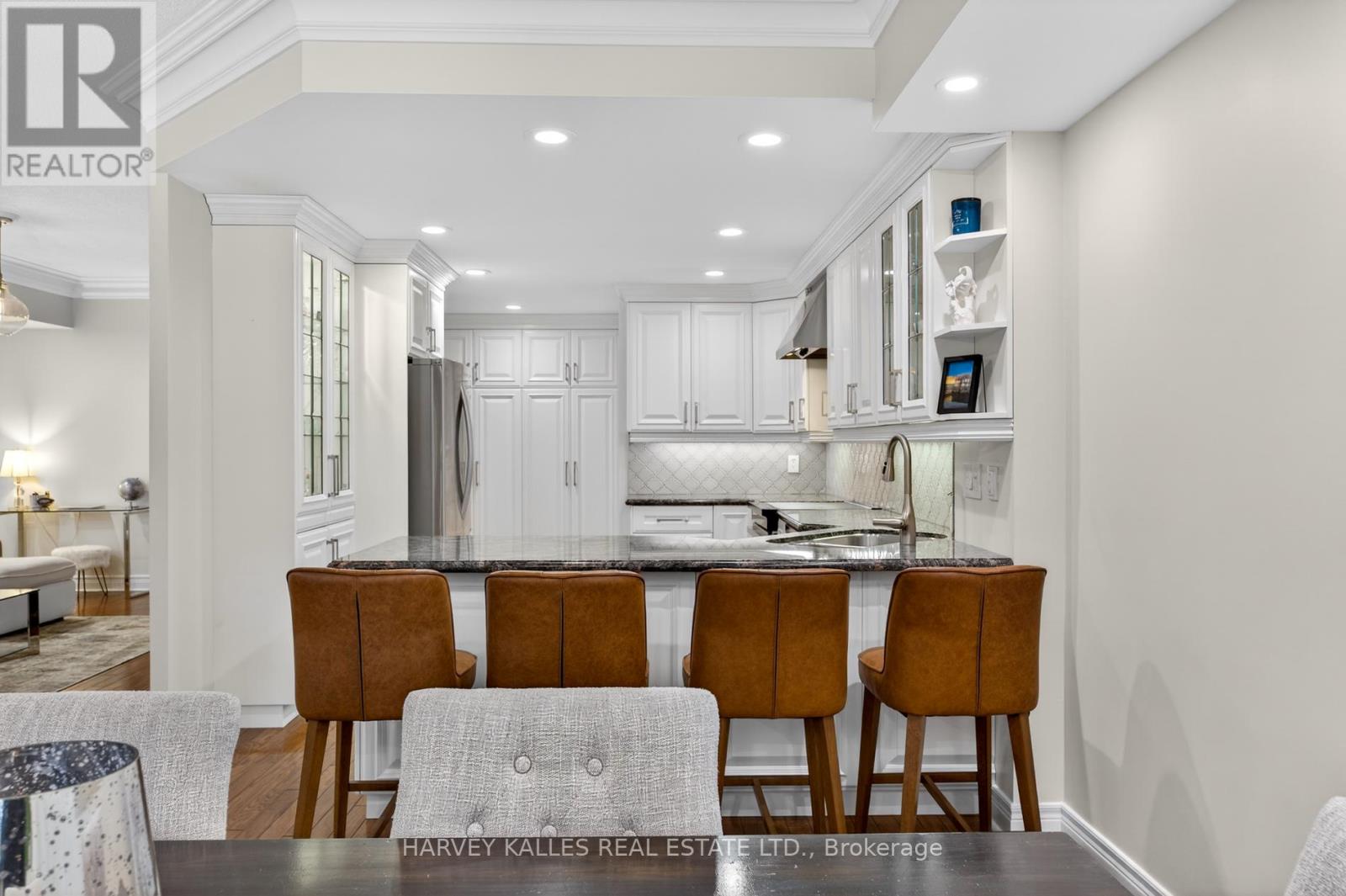 106 - 30 ANGLESEY BOULEVARD