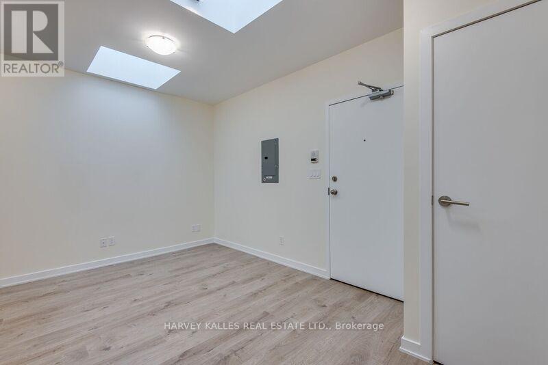 3 - 1216 ST CLAIR AVENUE W