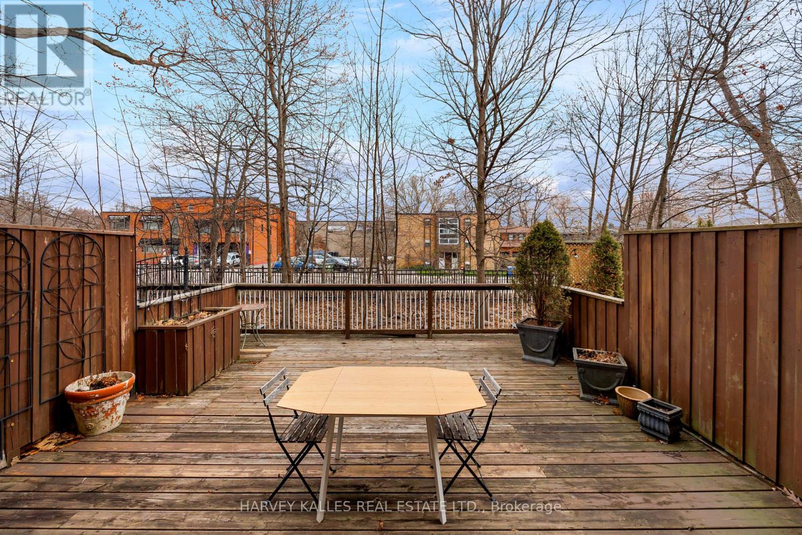 157 ST LAWRENCE DRIVE