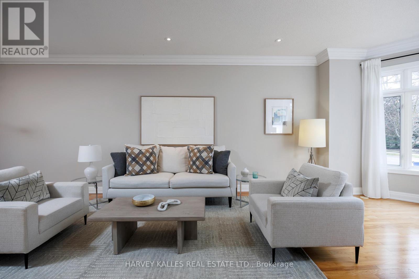 157 ST LAWRENCE DRIVE