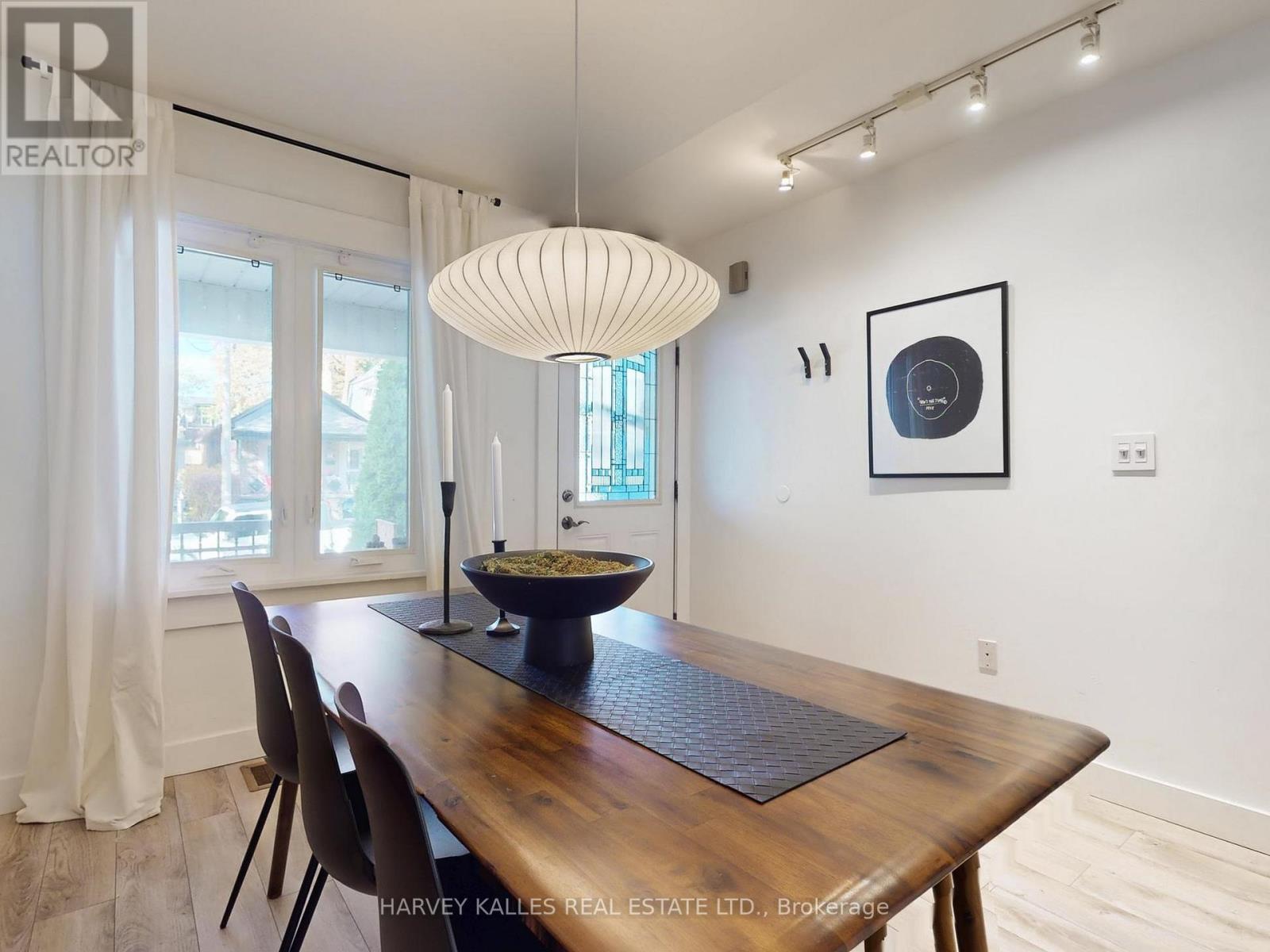 211 ROSEMOUNT AVENUE