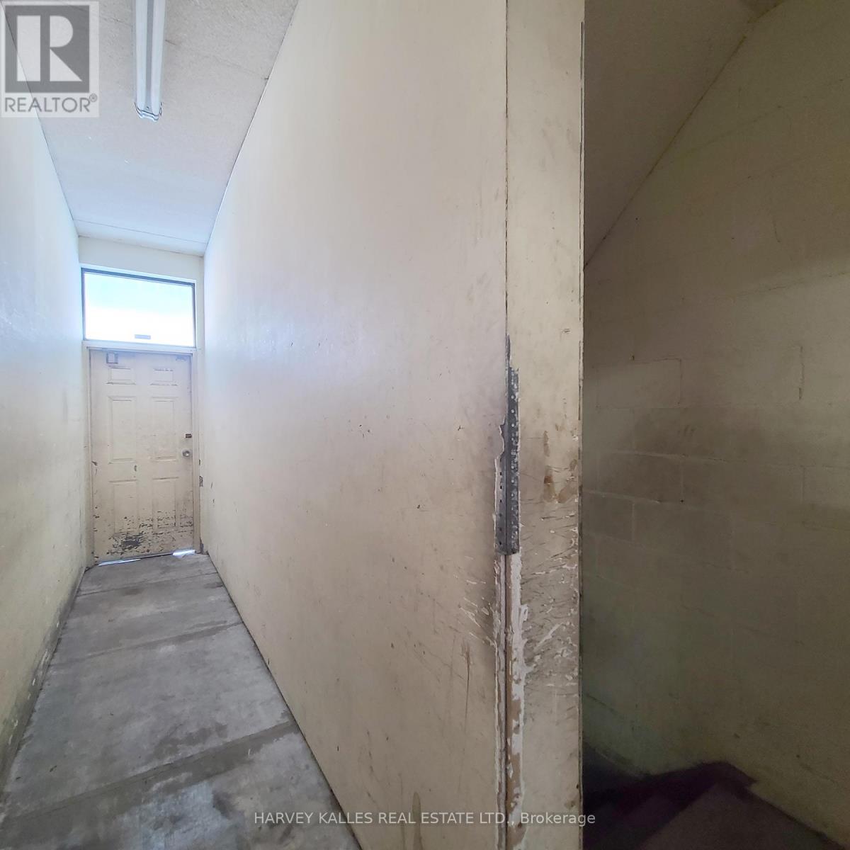 3829 LAKE SHORE BOULEVARD W