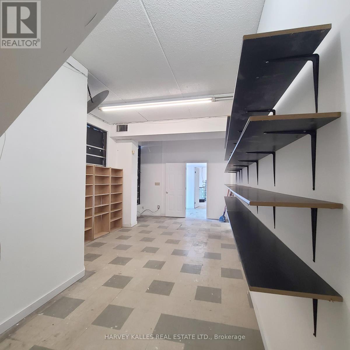 3829 LAKE SHORE BOULEVARD W