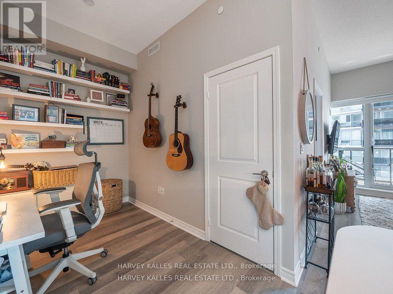 1710 - 39 ANNIE CRAIG DRIVE