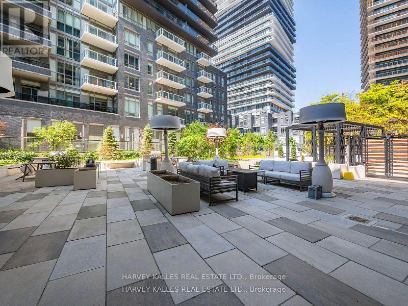 1710 - 39 ANNIE CRAIG DRIVE