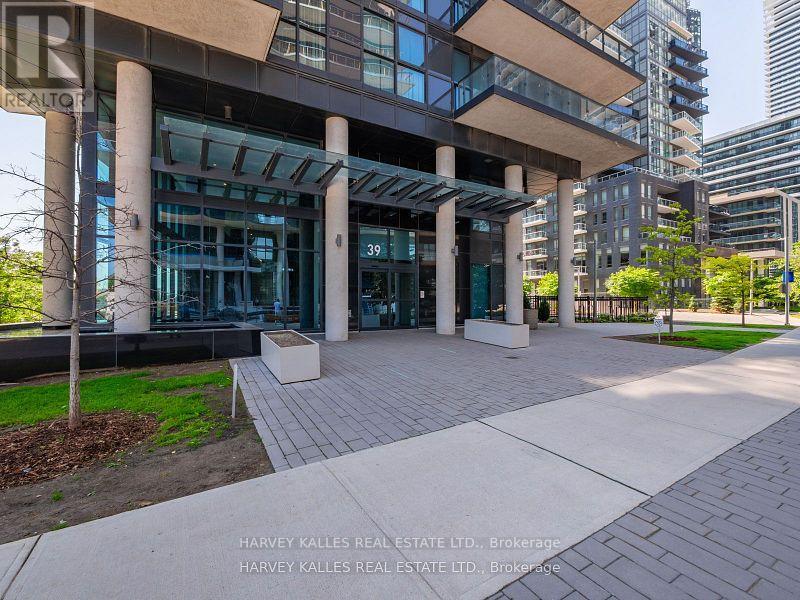1710 - 39 ANNIE CRAIG DRIVE