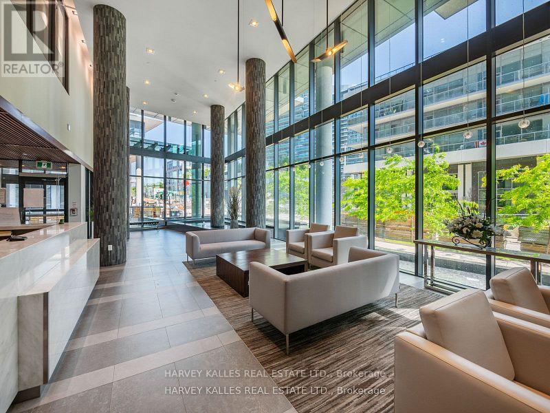 1710 - 39 ANNIE CRAIG DRIVE