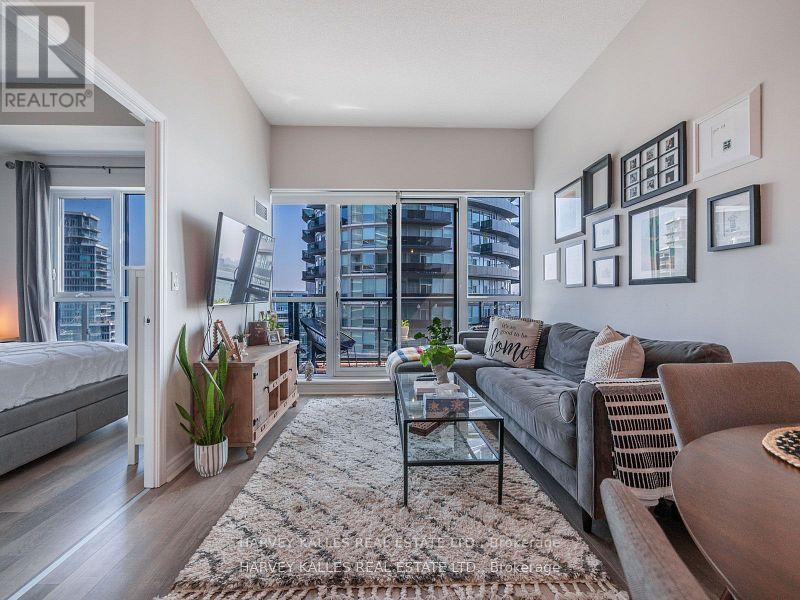 1710 - 39 ANNIE CRAIG DRIVE